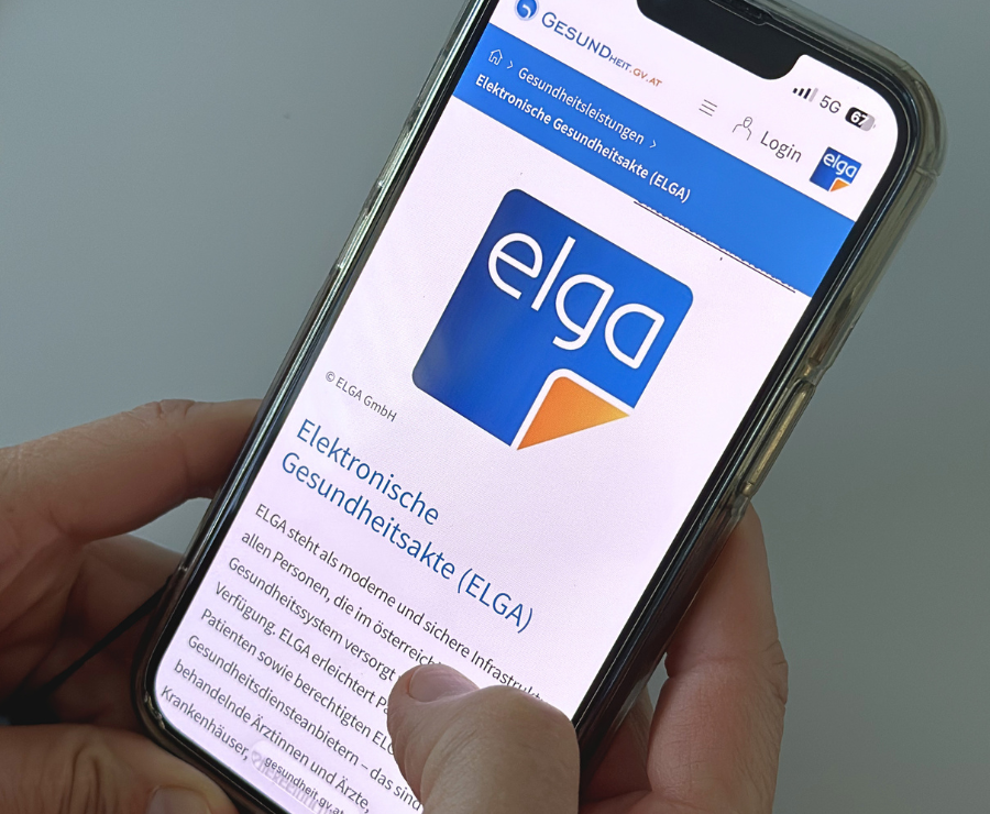 Am Handy Display erscheint der ELGA Login